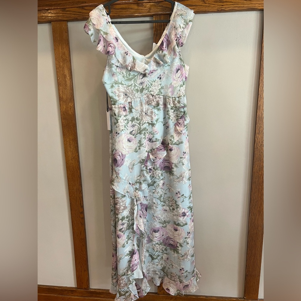 ASTR The Label Floral Dress Size S. NWT